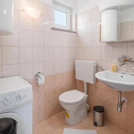 Apartment Mirna In Tar Tar-Vabriga
